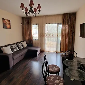 https://family-paradise-premium.in-canary-islands.com